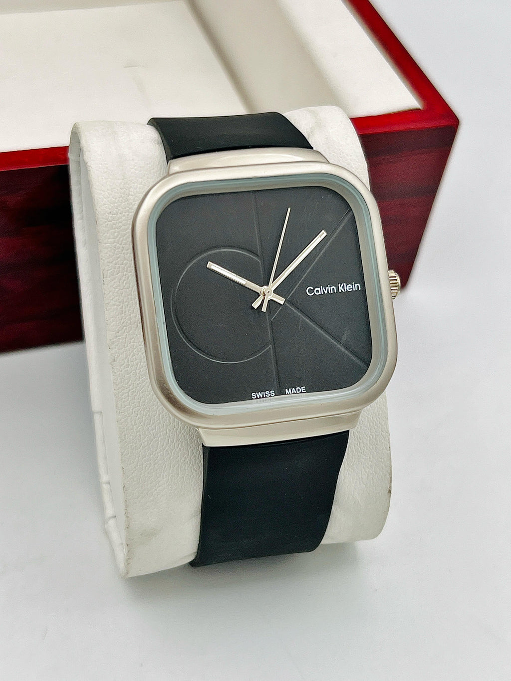 St-007✅"Modern Square Dial Watch for Men – Premium Brown Rubber Strap & Sleek Steel Design"  AT Stillver.com"