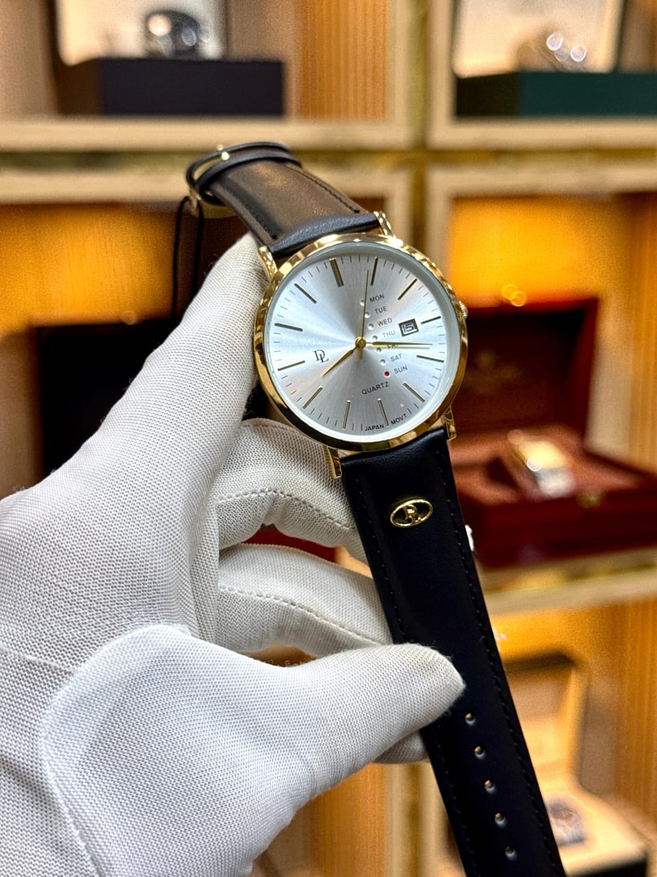 ST006 Classic Black Leather Men’s Watch with Day & Date Display